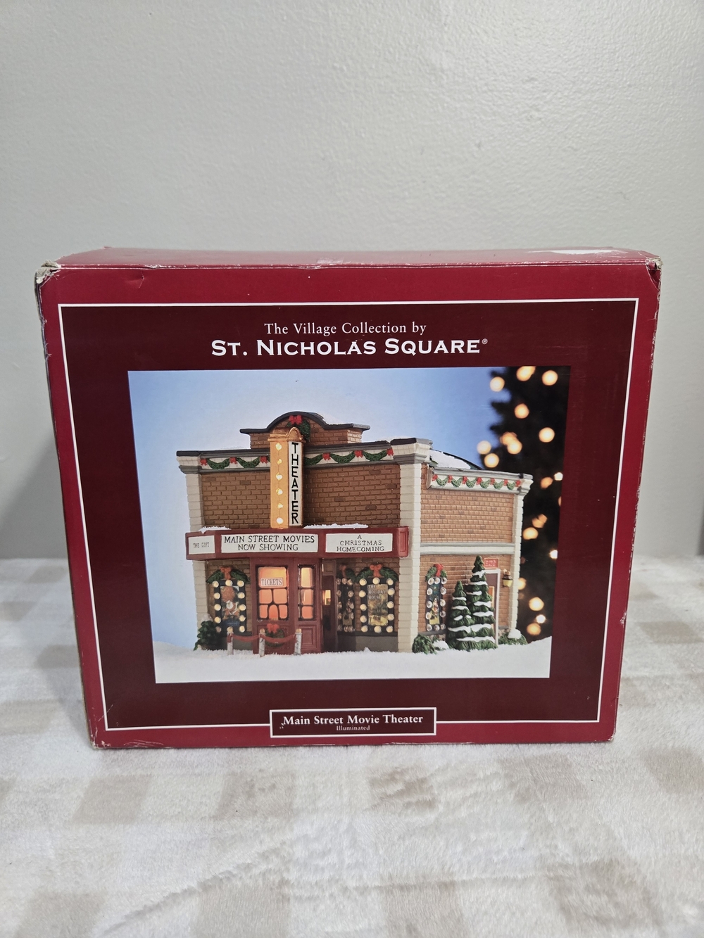 Vintage 2007 St. Nicholas Square Village Collection